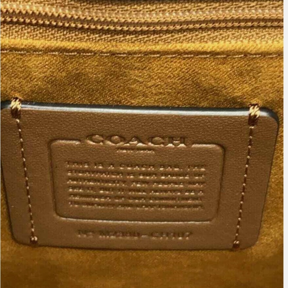 Coach - Picture 3 of 7